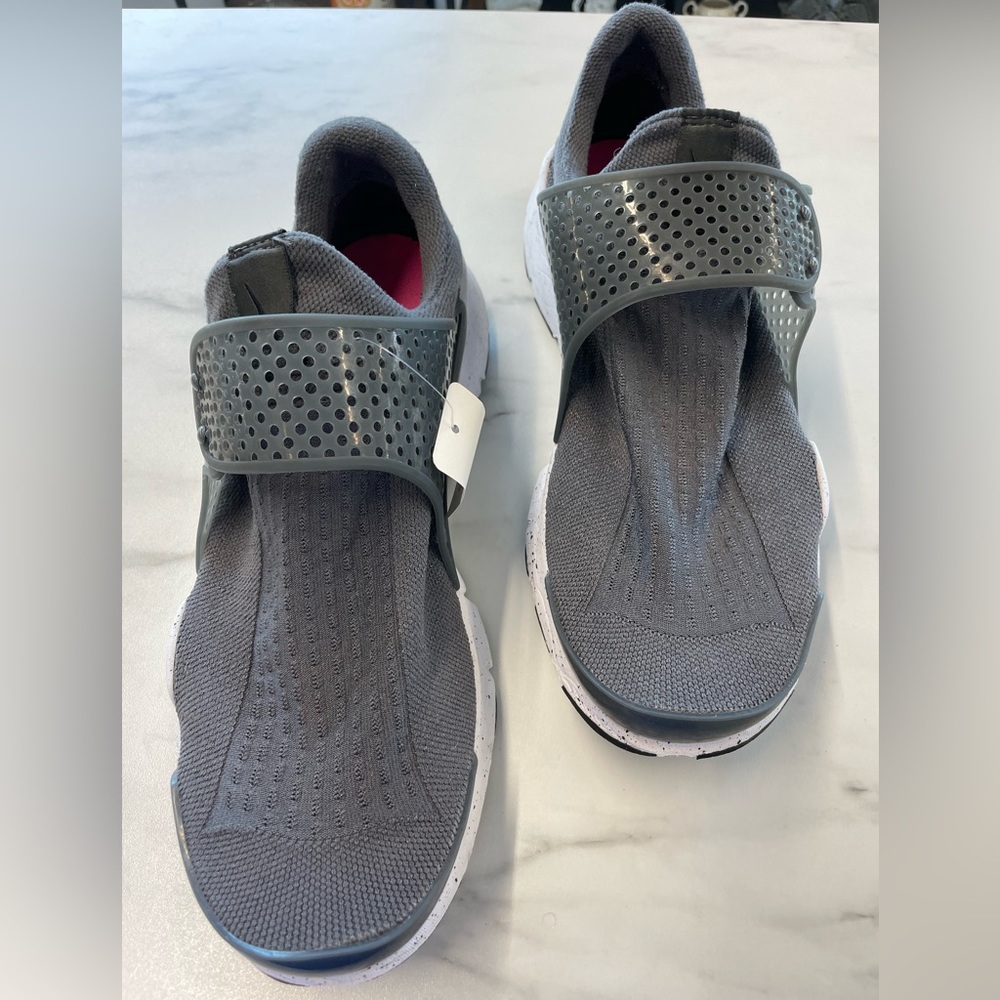 Nike sock dart